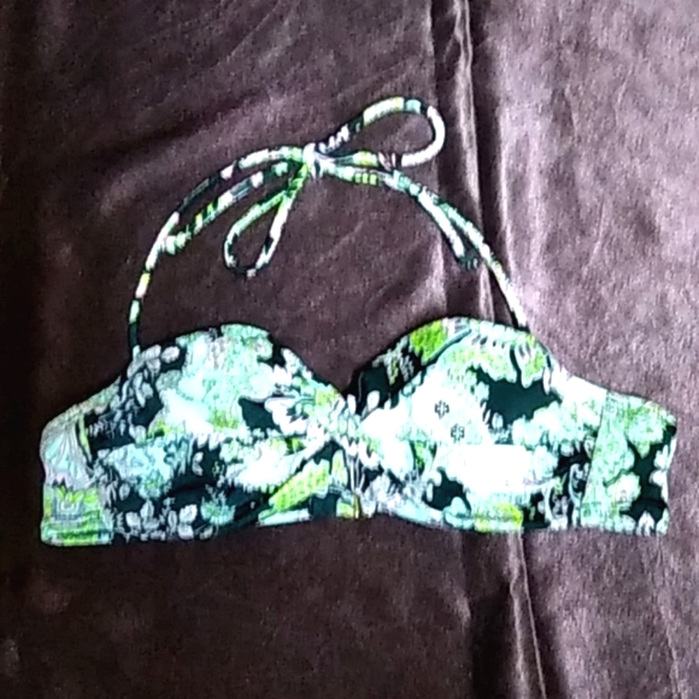 Victoria's Secret  bathing suit top.